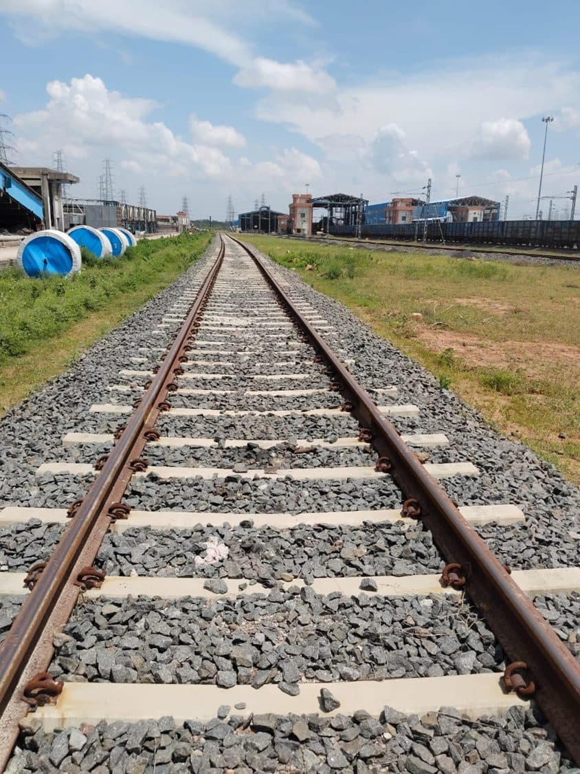 Railway siding at Virochan Nagar, Ahmedabad — track linking with OHE